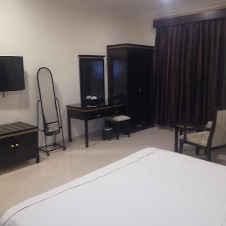 Al Masem Luxury Hotel Suites 3 Al Ahsa Al-Hofuf Kültér fotó